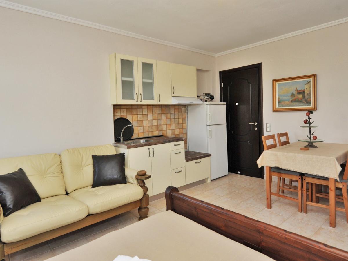 Alice Wonderland Home Nea Flogita Halkidiki エクステリア 写真